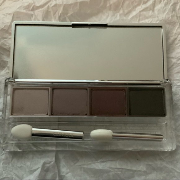 Clinique Eyeshadow Palette Violet Pink Limited Edition - Picture 4 of 4